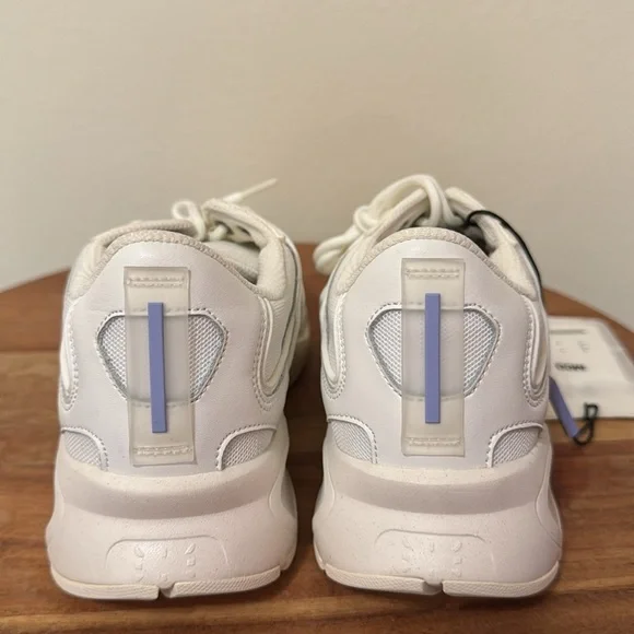 MCQ BY ALEXANDER MCQUEEN Ico Aratana Sneakers In White - Picture 7 of 11